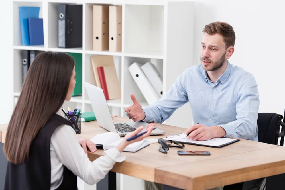 آیا وکیل می تواند مال موکل را به هر قیمتی بفروشد؟